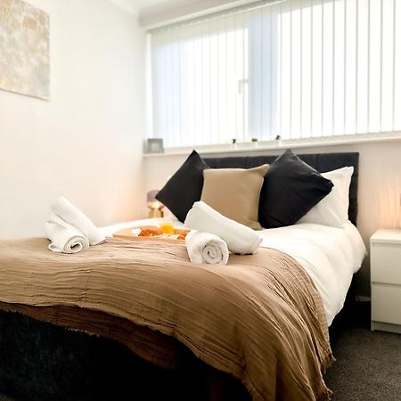 Contemporary And Cosy Birmingham Apartment- Free Parking & Wi-Fi Exterior foto