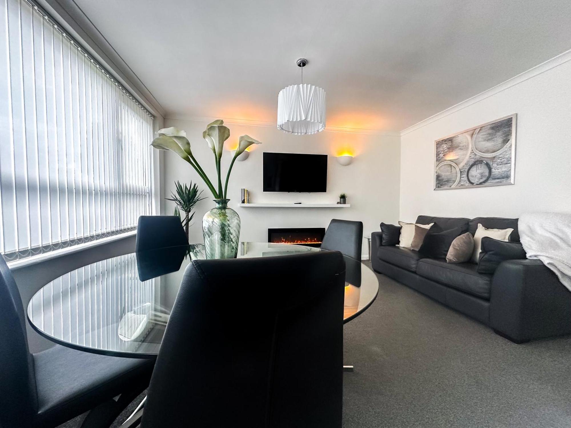 Contemporary And Cosy Birmingham Apartment- Free Parking & Wi-Fi Exterior foto