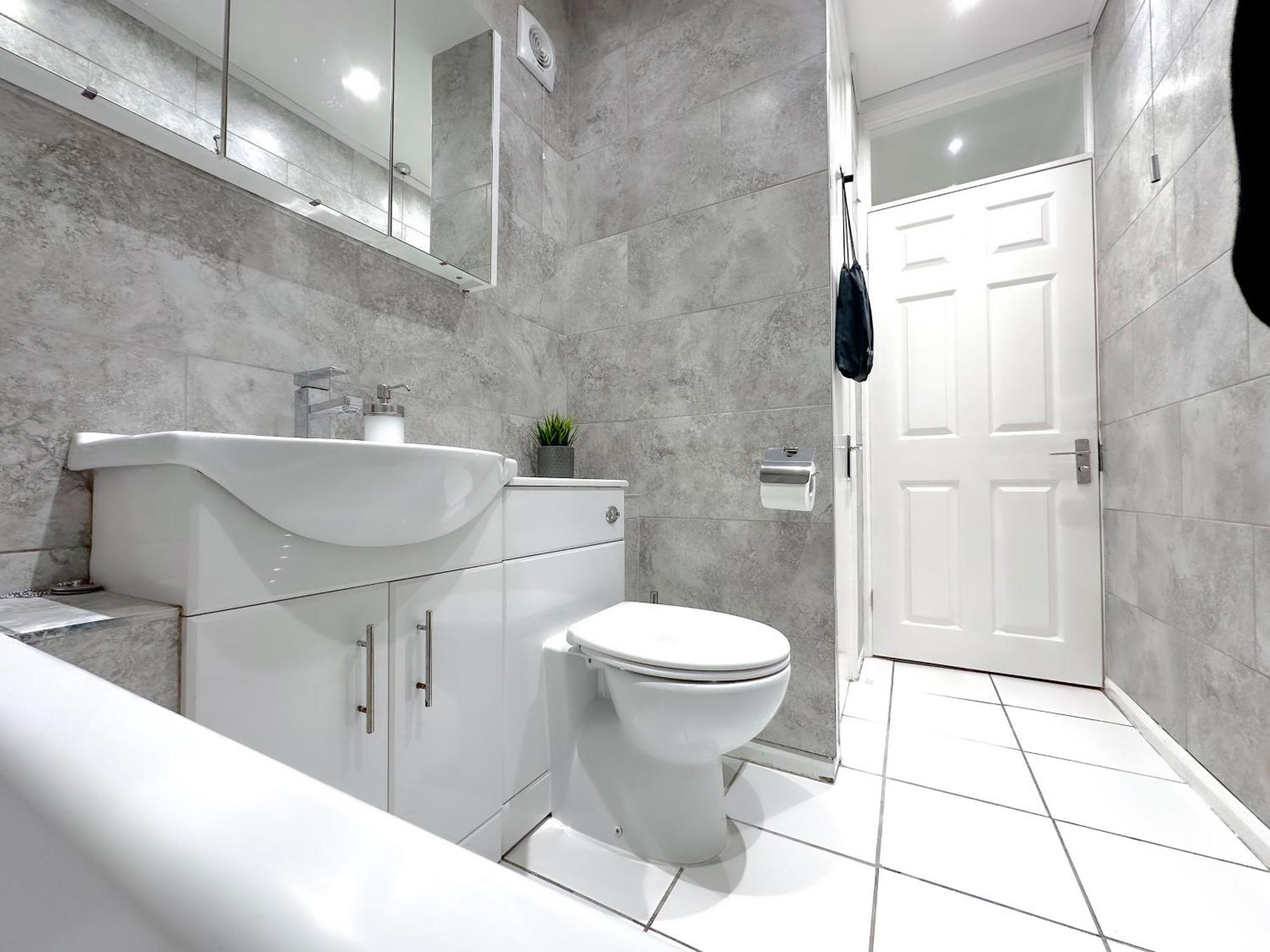 Contemporary And Cosy Birmingham Apartment- Free Parking & Wi-Fi Exterior foto
